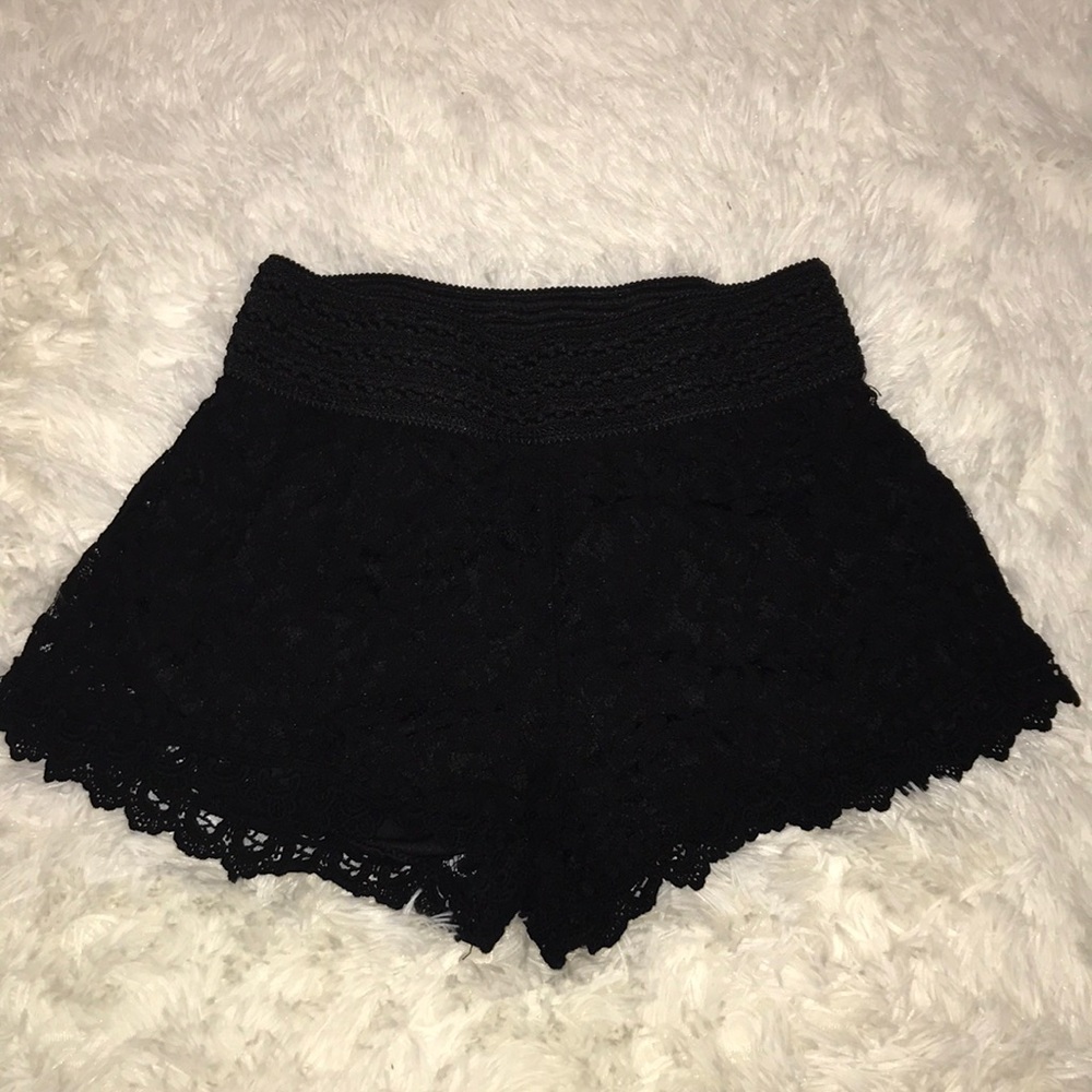 High-Wasted Lace Festival Shorts - Picture 1 of 3